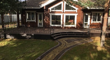 Загородный дом: террасная доска holzhof и масло BLACK FOX wpc protector Загородный дом: террасная доска holzhof и масло BLACK FOX wpc protector